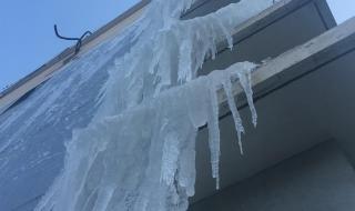 郑州一地铁站内漏水